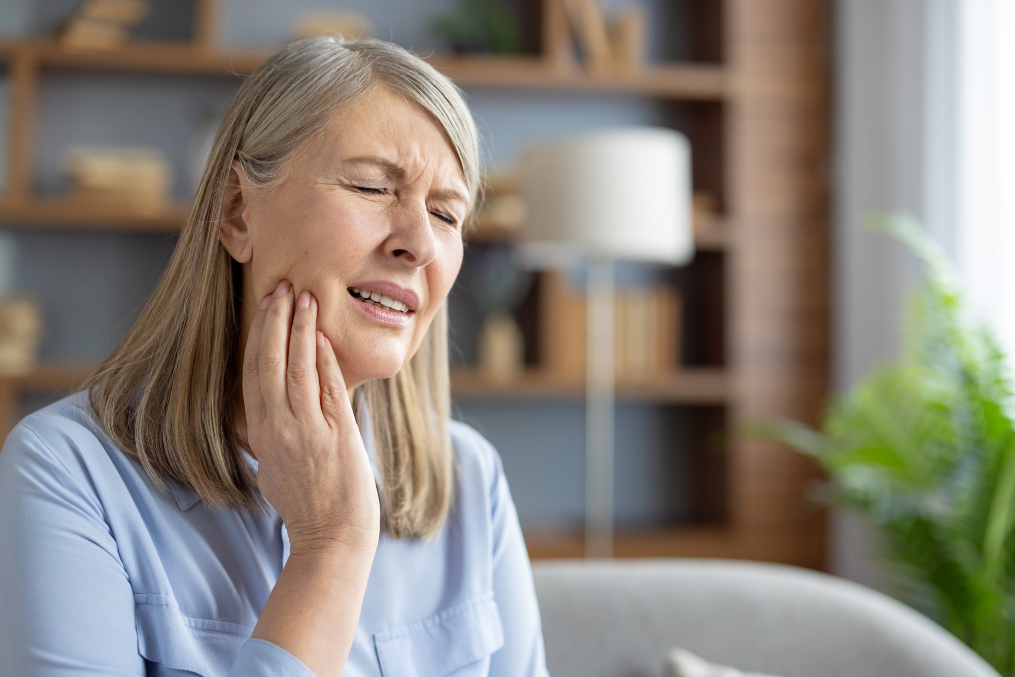 Medication vs. Acupuncture for Jaw Pain: Which Helps More?